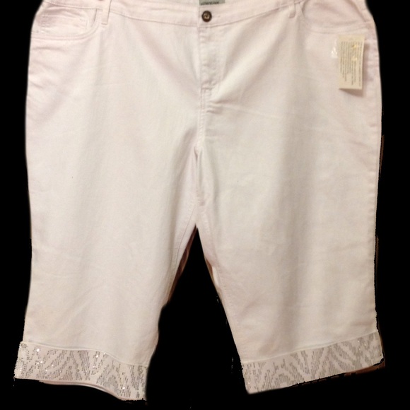 NEW Bling Rhinestone White Jean Capri 1X 2X 3X - Picture 2 of 8